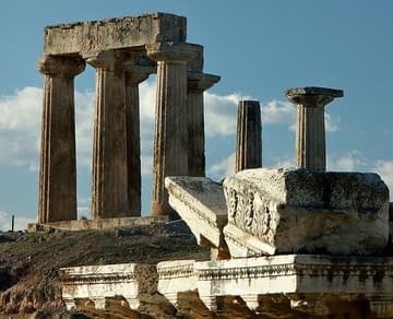 Temple of Apollo and architectural fragments.