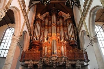 An impressive organ from 1728 by Christian M