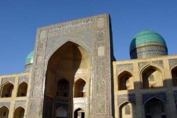 Another view of the facade, later in the day.