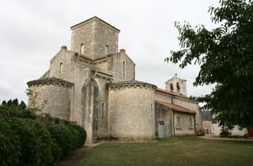 North exterior of the oratory, with nave added later.