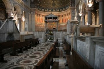 12th-century choir and altar in the Upper Church of San Clemente.