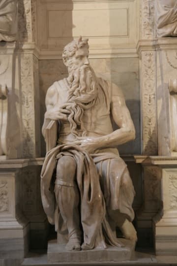 statue (1515).