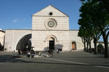 West facade of the Basilica di Santa Chiara, c.1260. Assisi, Italy.
