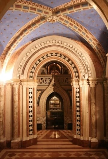 Arch and vault in the Neo-Gothic crypt, 1851-72. Santa Chiara, Assisi, Italy.