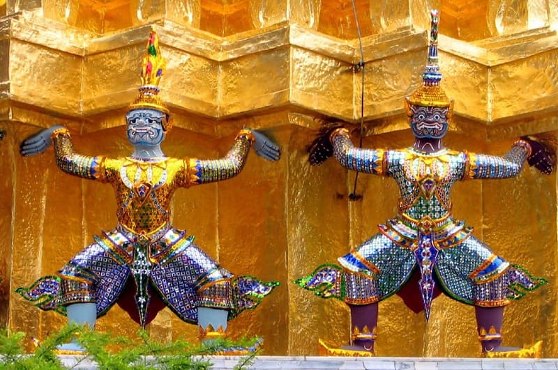Statues of monkey-demon and giant characters from the Ramakein epic.