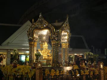 Another night view of Erawan Shrine.