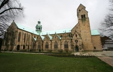 Rebuilt north exterior of Hildesheim Cathedral, with Gothic chapels.