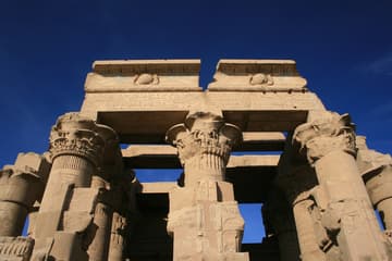 Floral capitals and cornice with sun disks at the Outer Hypostyle Hall.