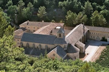 Aerial view of S&eacute;nanque Abbey from the northeast. The church is in the foreground.
