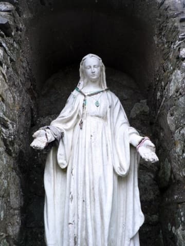 Statue of St. Non, mother of St. David.