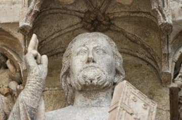 The Beau Dieu ("Handsome God") of Amiens on the central portal.