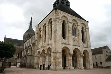 View from northwest, with the 11th-century Tour de Gauzlin.