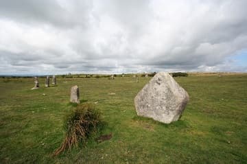Standing stones of the central circle.