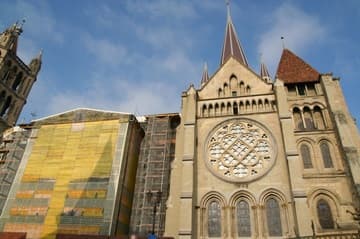 South side of Lausanne Cathedral, with restoration works that have been ongoing since the 19th century.
