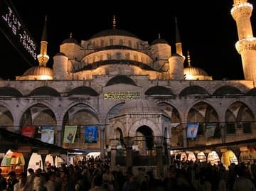 The Blue Mosque's courtyard buzzes with activity during Ramadan (called Ramazan in Turkey), the Muslim holy month of daytime fasting and prayer.