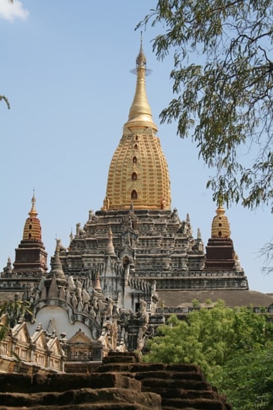 Ananda Pahto.