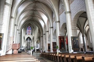 Romanesque nave with Gothic vaulting, looking east. Augsburg Cathedral, Bavaria, Germany.