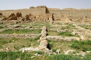 Ruins and city wall.