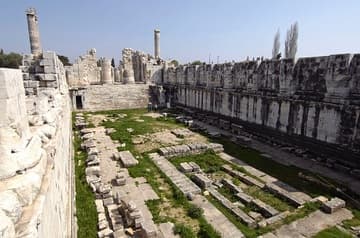 View over the interior of the Temple of Apollo in Didyma, from the end with the cella (the rectangular foundations in the grass).
