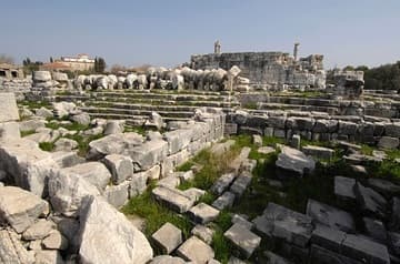 Ruins outside the Temple of Apollo in Didyma.