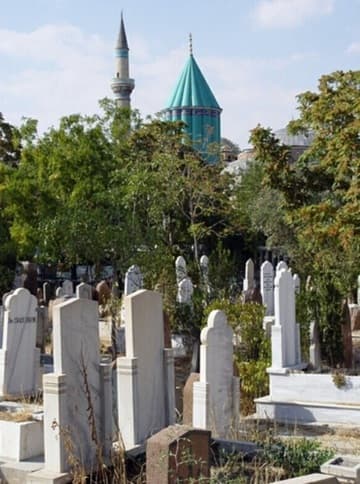 Graveyard next to the Green Mausoleum.