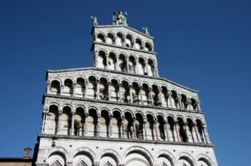 Closer look at the upper west facade.