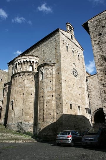 Triple apse and south transept at the east end. Cattedrale di Santa Maria (1079-1104), Anagni, Lazio, Italy.