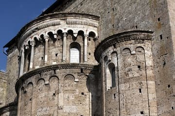 East end with triple apse. Cattedrale di Santa Maria (1079-1104), Anagni, Lazio, Italy.