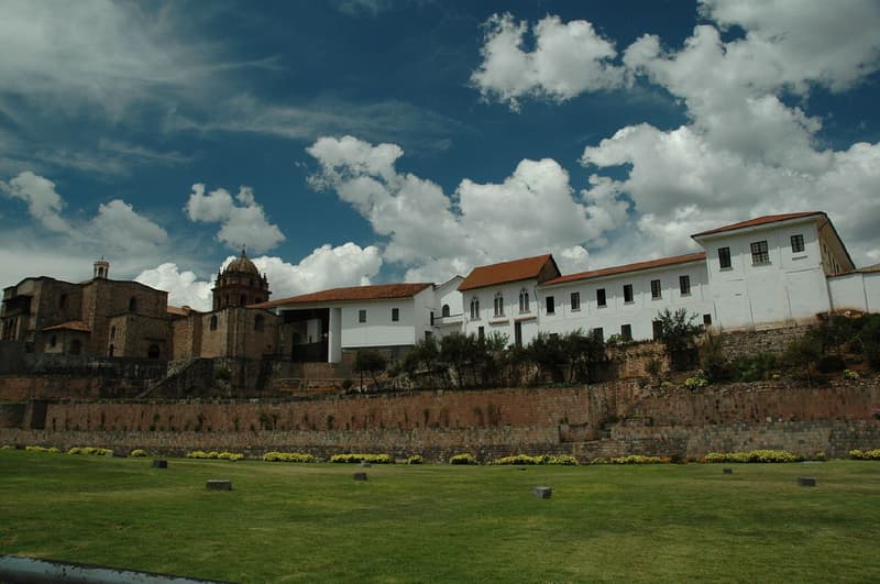 The Inca Museum is housed in a colonial mansion.