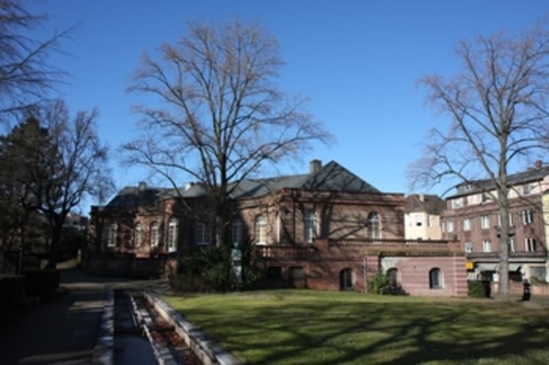 The Heylshof Garden and art museum on a sunny winter day.