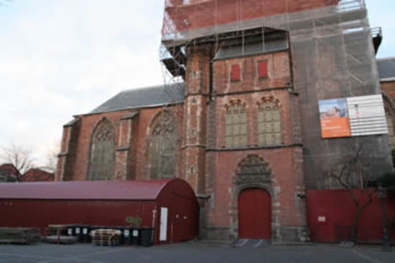 The Pieterskerk during renovations in 2006.