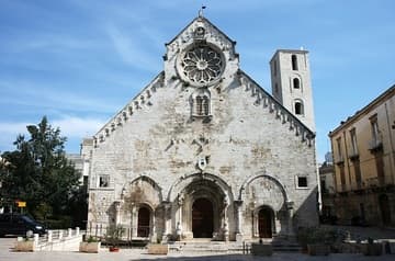West facade. 13th century with 16th-century rose window. Ruvo di Puglia Cathedral, Puglia, Italy.